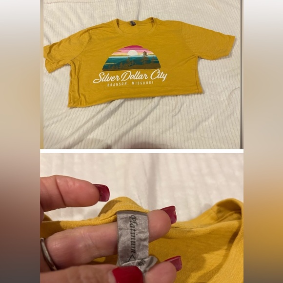 50% off w like
 Bundle 6 pc bundle graphic tees T-shirts S lot - Picture 6 of 8